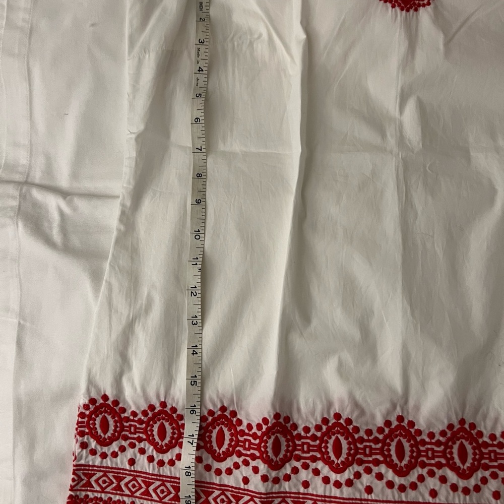Talbots women’s blouse with embroidery. - Picture 5 of 8